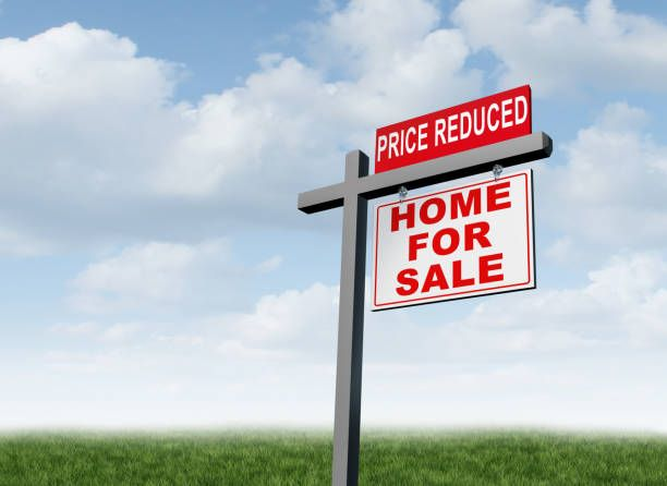 What Counts as a Lowball Offer? (It's Not Always What You Think) 2 The Five Real Factors That Determine What Counts as a Lowball Offer