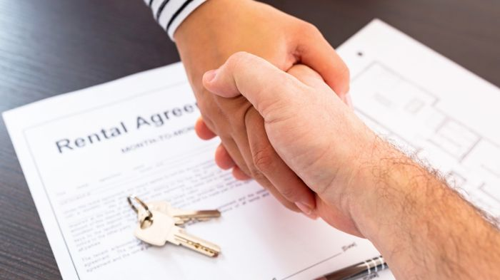 Do You Have to Give Notice To Tenants Before Selling House in Illinois? A Landlord's Guide in 2026 3 Local Ordinances Beyond Chicago Worth Checking