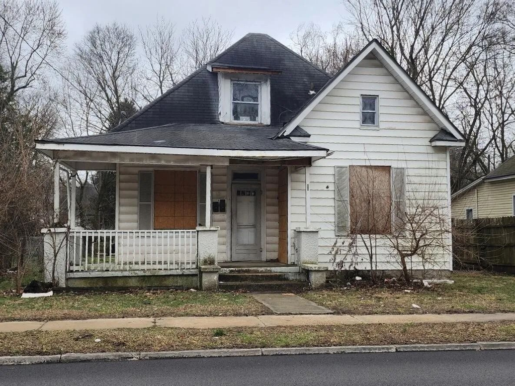 Sell an Outdated House Fast for Cash in Chicago Southland: No Repairs, No Renovations 2 Is It Better to Renovate or Sell As-Is?